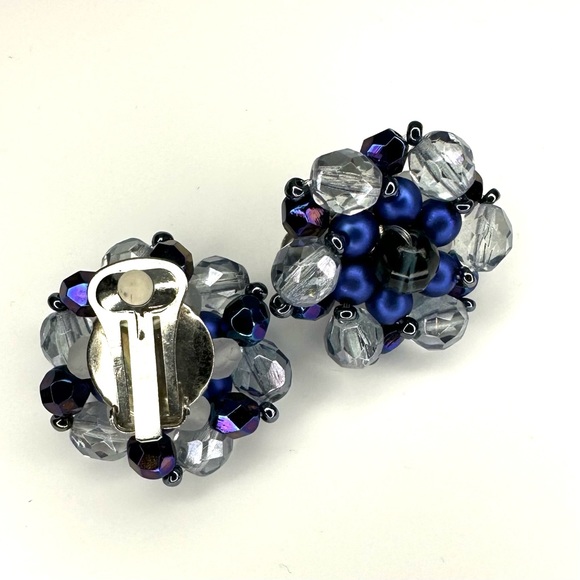 Vintage beaded necklace and earrings set ( clip earrings). - Picture 8 of 8